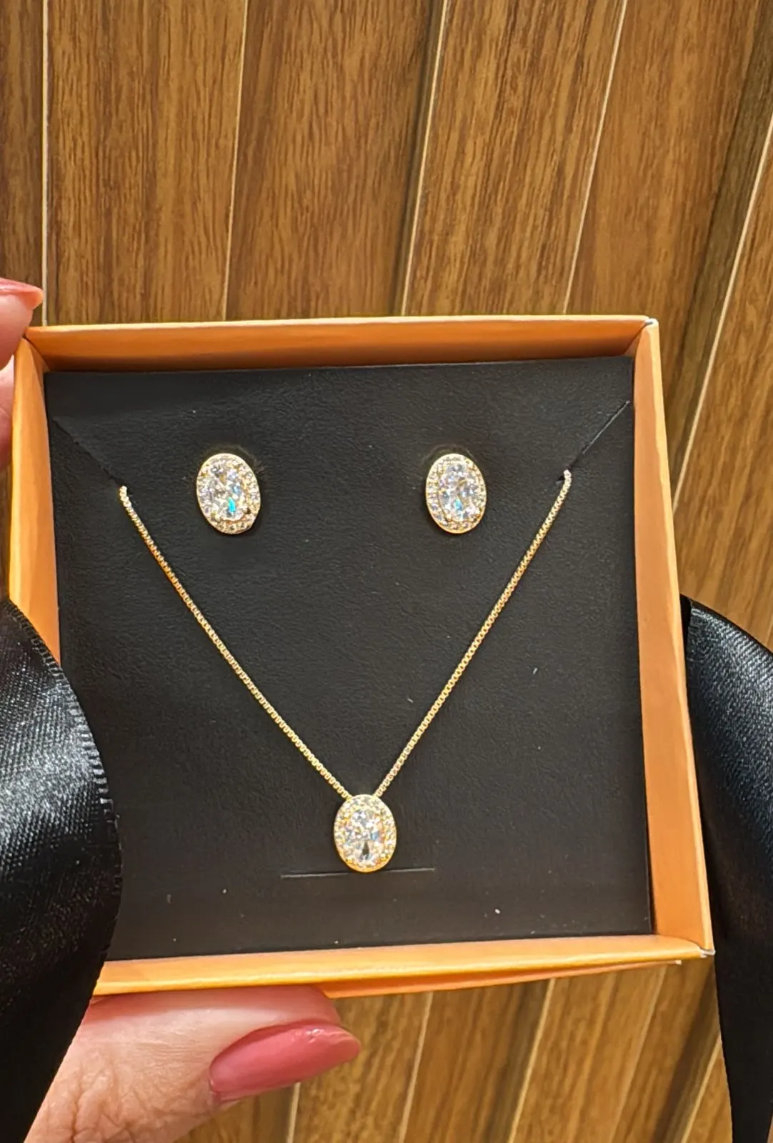 Conjunto de semijoias -