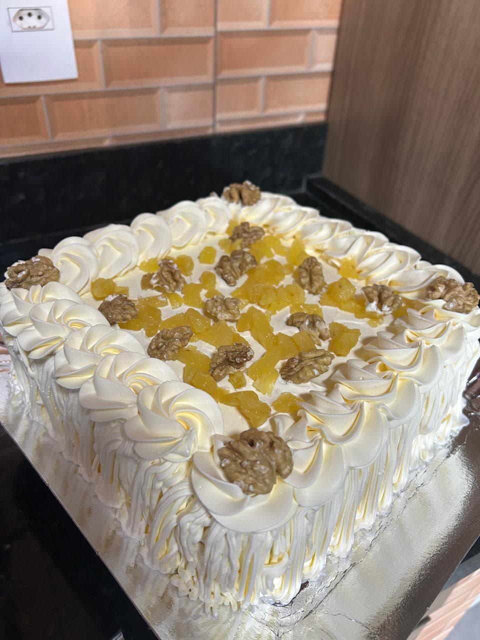 Bolo de Abacaxi com Nozes 2kg